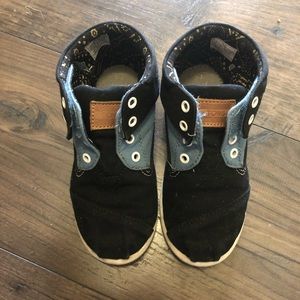 TINY TOMS, size 10, LIKE NEW